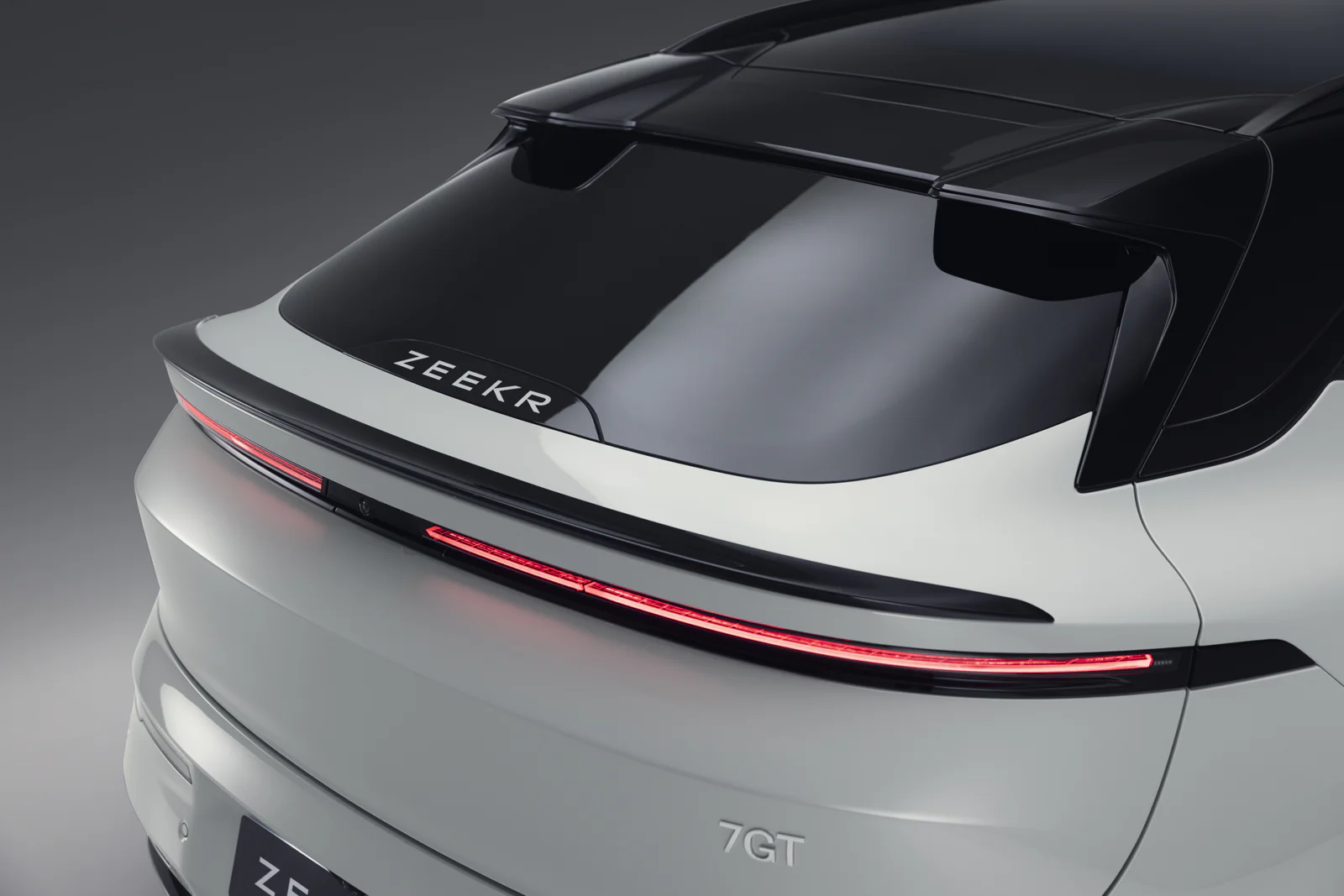 Zeekr 7GT (1)